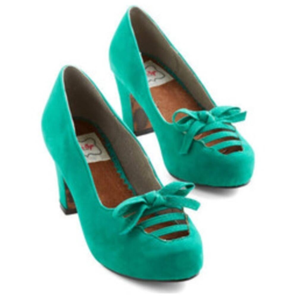 MOD CLOTH BETTIE PAGE Revive Got An Idea Bow Heel Pumps Shoes Aqua Green Suede 8